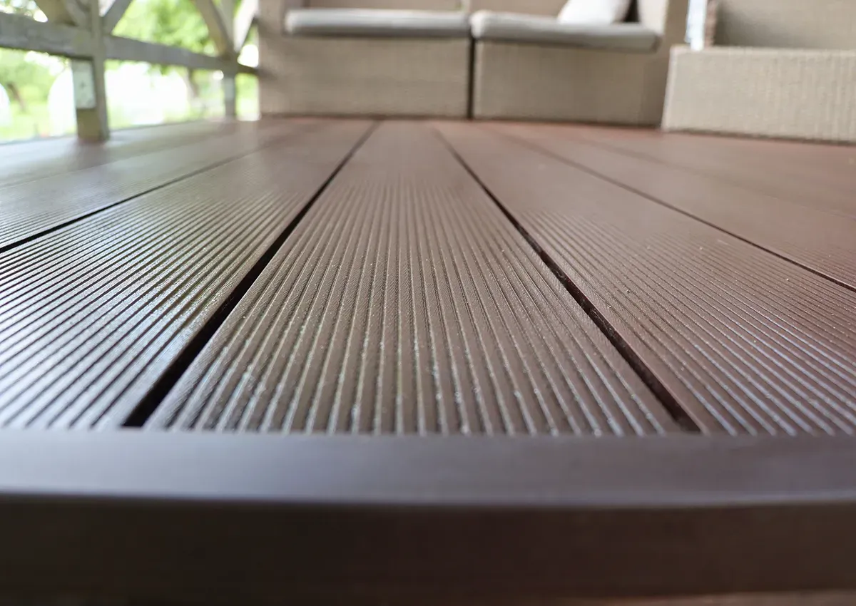 Pavimenti in legno per esterni e wpc decking